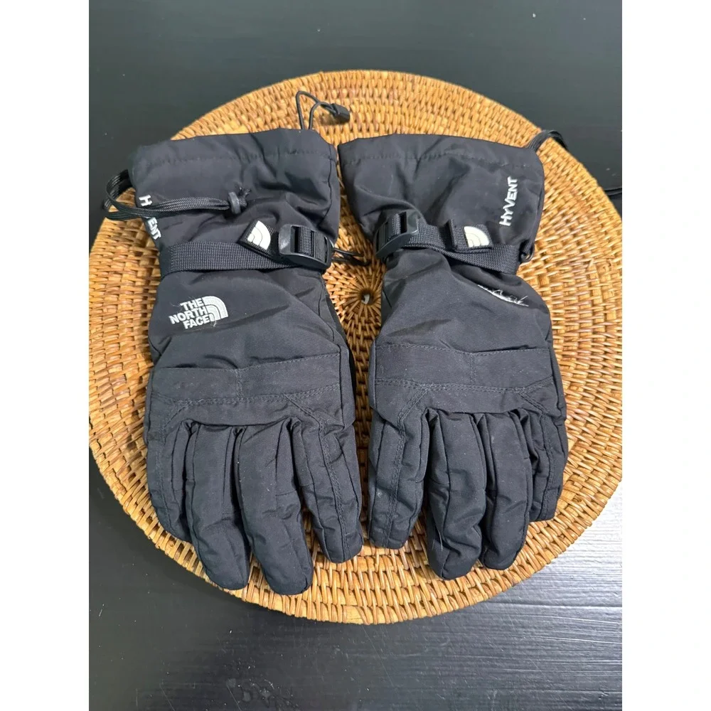 The North Face HyVent Ski Gloves  Waterproof Insulated Winter Snow Mitts Mens